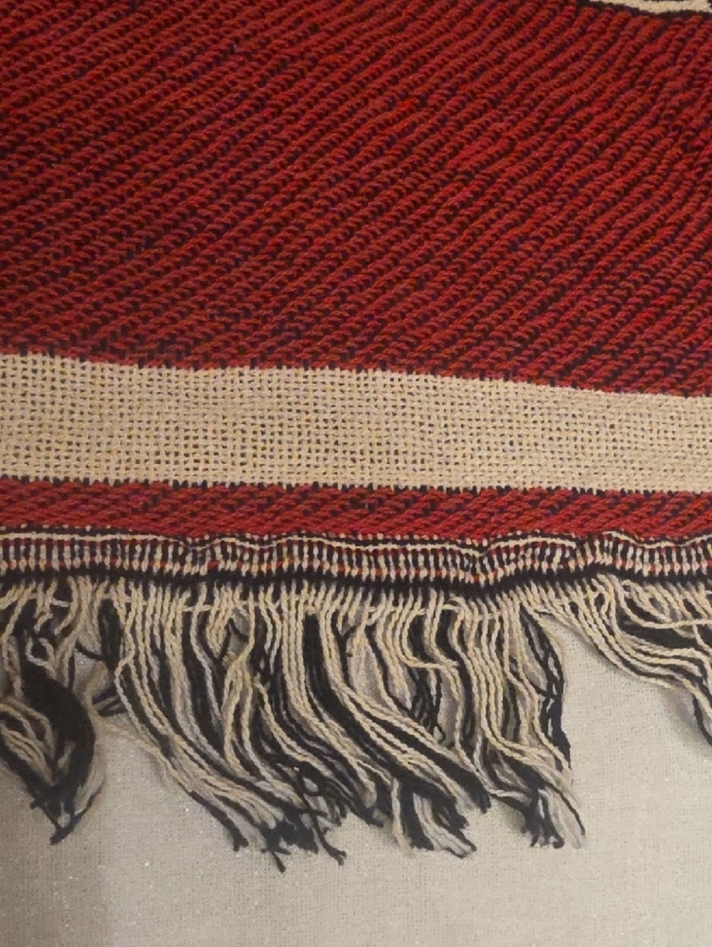 University of Georgia Red Bulldog Throw Blanket 67×50 Inches I Have 2 Of Them - Picture 6 of 10